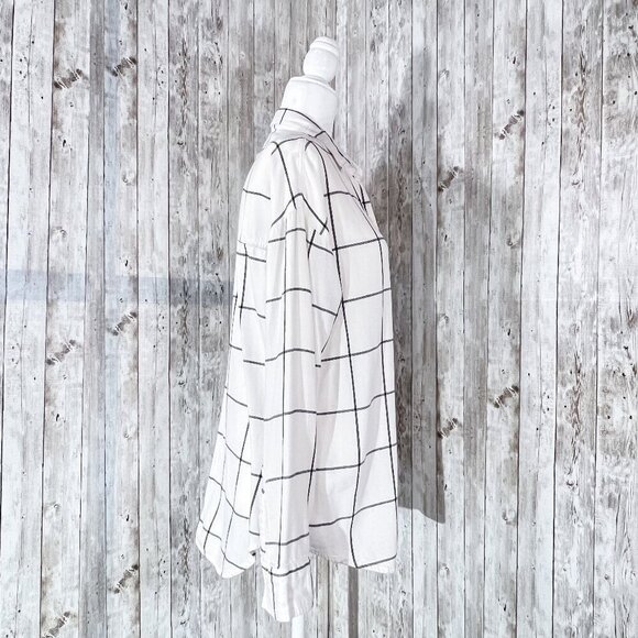 Women's Old Navy Flannel Top | Cream/Gray | Button Up | Small | Boyfriend Style - Picture 4 of 12